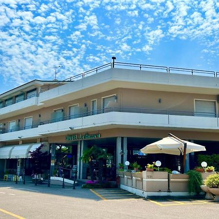 פאדנג'ה סול גארדה Hotel La Bussola מראה חיצוני תמונה