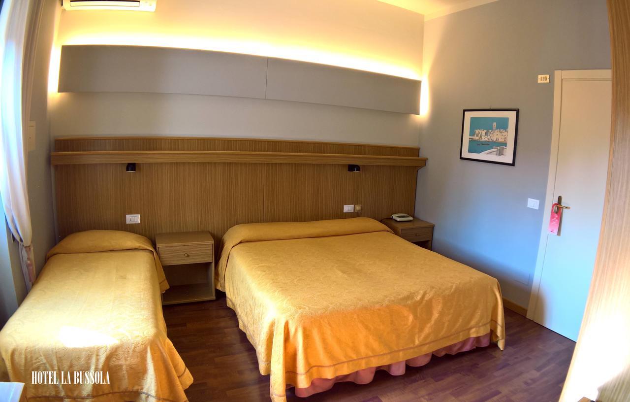 פאדנג'ה סול גארדה Hotel La Bussola מראה חיצוני תמונה