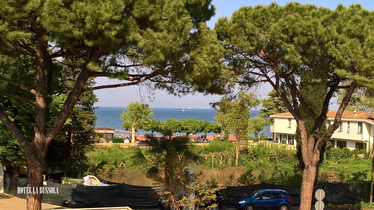 פאדנג'ה סול גארדה Hotel La Bussola מראה חיצוני תמונה